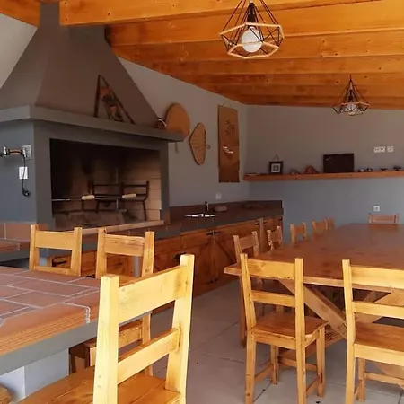 A Casa Do Gois - In *